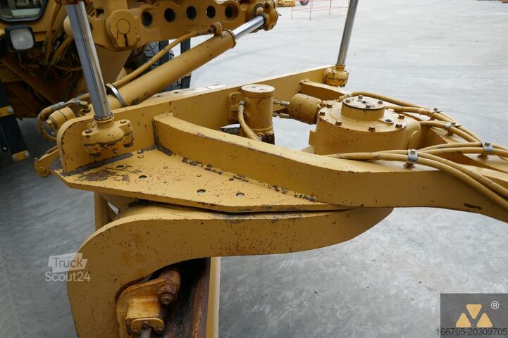 Grader Caterpillar 140H