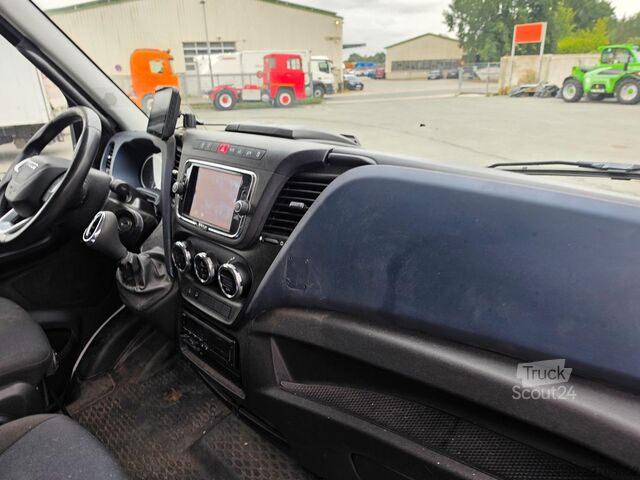 Furgons ar kasti IVECO 72C18 HI- Matic Luft LBW