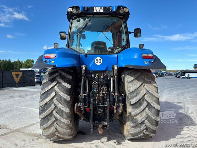 Traktor New Holland T8.330