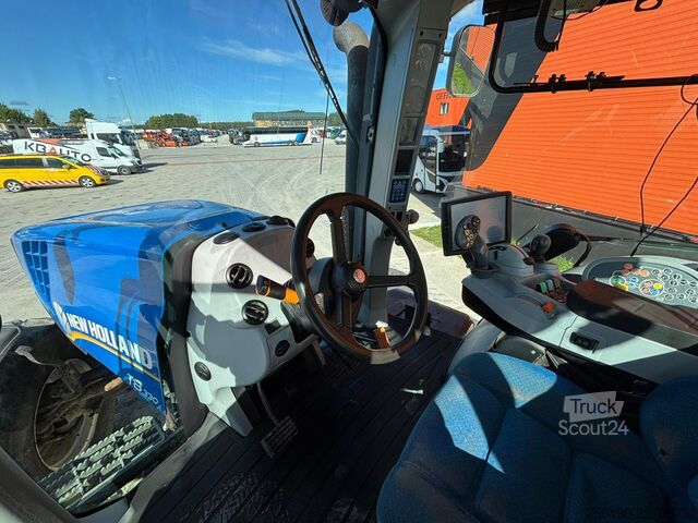 Traktor New Holland T8.330