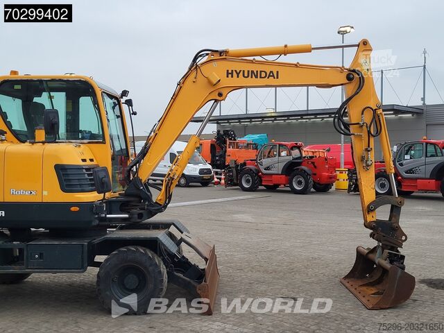 Excavator pe roți Hyundai Robex 55W-9A EPA