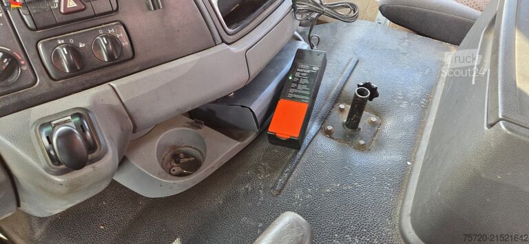 Саміоскид Mercedes-Benz 1850 AK Meiller   Atlas 165.2 Funk FB V8 | Blatt Blatt | Winterdienst