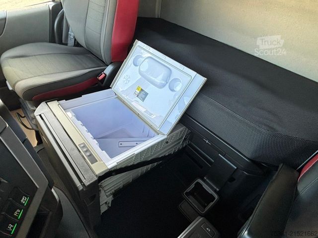 Trattore stradale volumetrico VOLVO FH 500  I-Save Globet. RETARDER X-LOW Hubsattel.