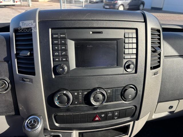 Pritschenwagen MERCEDES-BENZ Sprinter 216/316 Pritsche DoKa Doppelkab Automat