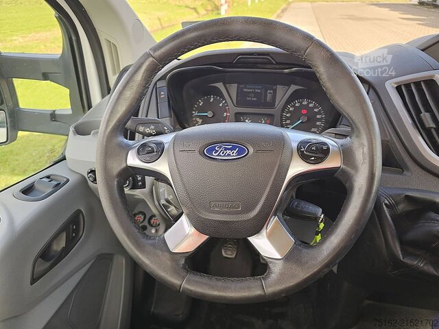 Veículo de recuperação FORD TRANSIT 2.2 Machine Transport!