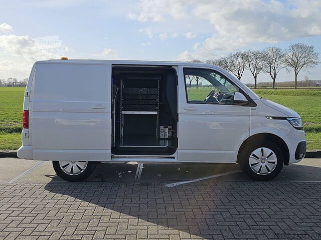 High-roof van VOLKSWAGEN TRANSPORTER 2.0 TDI L1H1 4MOTION LED!