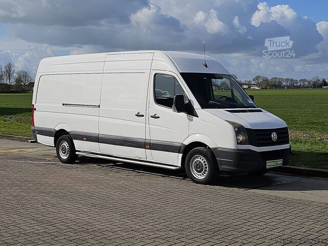 High-roof van VOLKSWAGEN CRAFTER