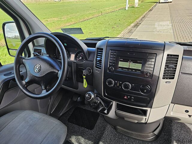High-roof van VOLKSWAGEN CRAFTER