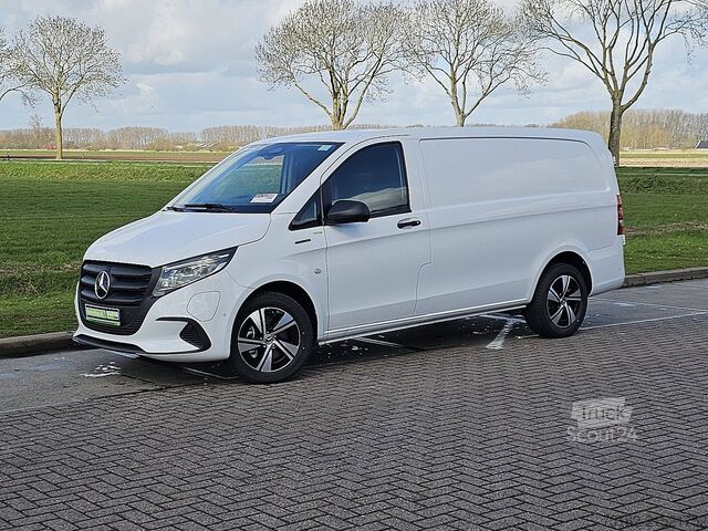 High-roof van MERCEDES-BENZ EVITO 112 60kWh 261Km WLTP