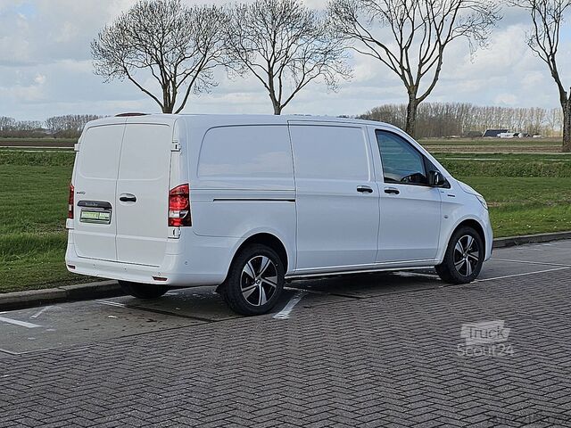 High-roof van MERCEDES-BENZ EVITO 112 60kWh 261Km WLTP