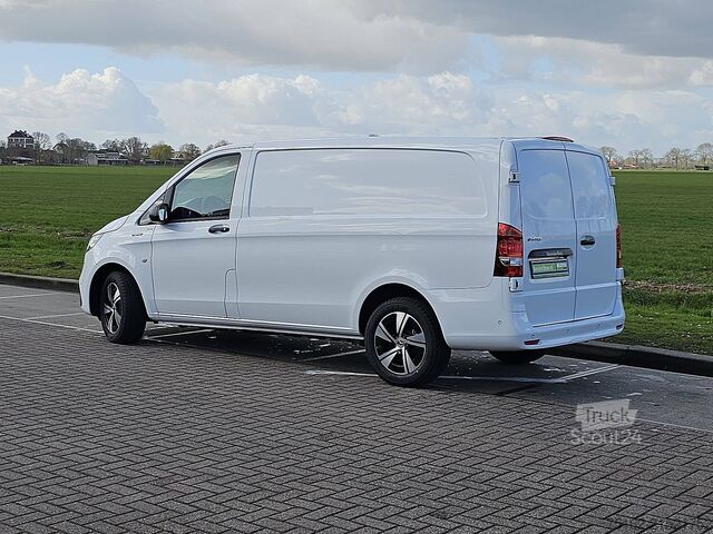 High-roof van MERCEDES-BENZ EVITO 112 60kWh 261Km WLTP