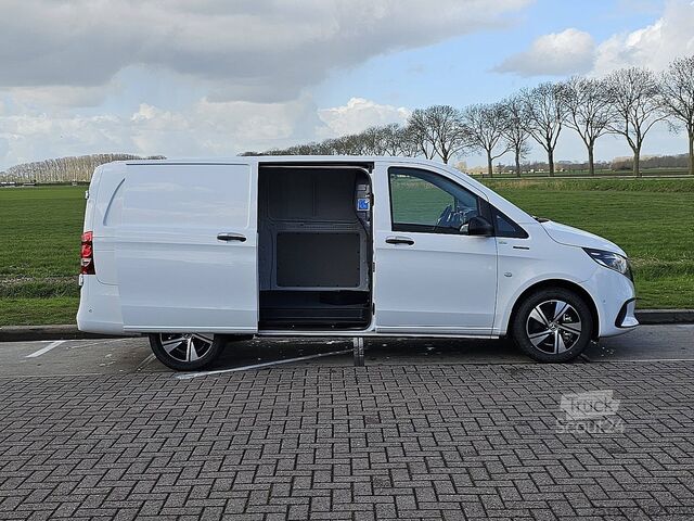 High-roof van MERCEDES-BENZ EVITO 112 60kWh 261Km WLTP