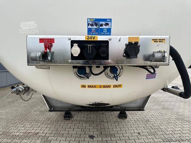 Autocisterna per alimenti Van Hool FOOD / RVS chassis / empty weight: 5.860kg / 29...