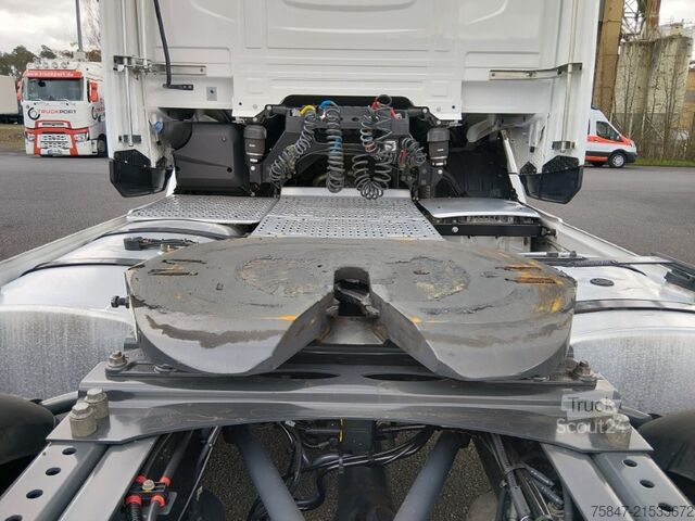 Standard tractor unit DAF XG+ 530 FT Intarder PCC 2x Tank Intarder