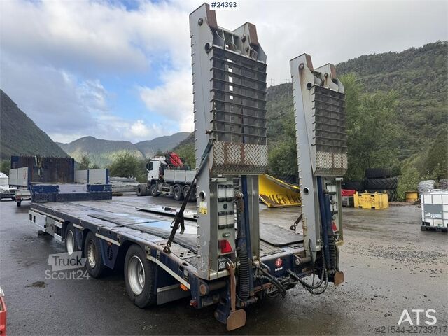 Zems iekrāvējs Istrail 3 akslet Low Loader Semi-Trailer with Hydraulic Ra