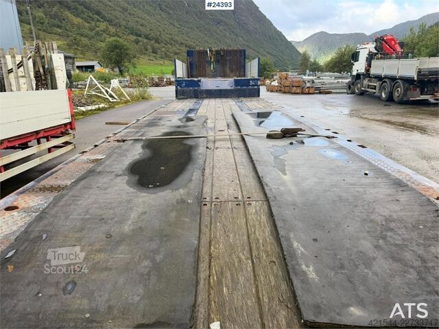 Zems iekrāvējs Istrail 3 akslet Low Loader Semi-Trailer with Hydraulic Ra