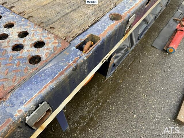 Zems iekrāvējs Istrail 3 akslet Low Loader Semi-Trailer with Hydraulic Ra