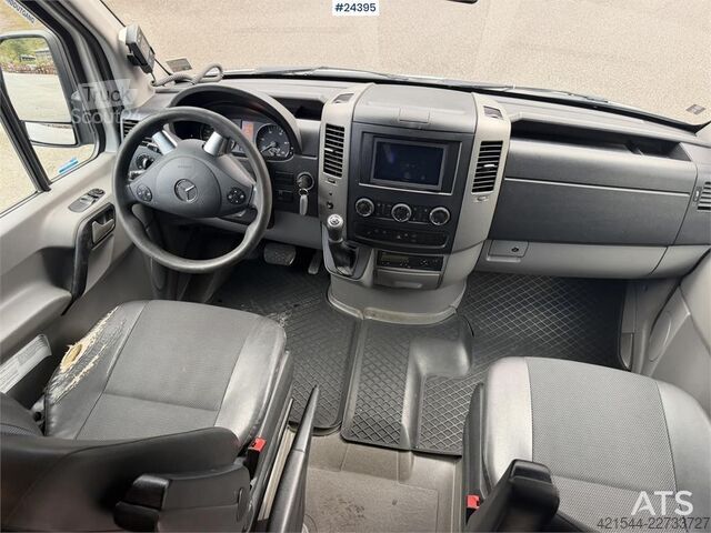 Mikroautobuss Mercedes-Benz Sprinter minibus with 16+2 seats, approved for 2 w