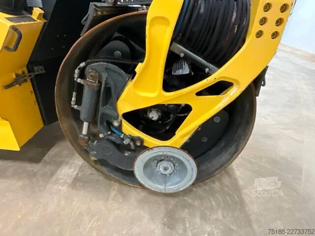 тандемный каток Bomag BW 174 A P AM