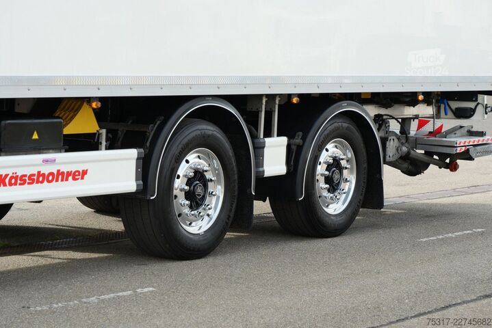 Фургон-полуприцеп KÄSSBOHRER XJ2 /CITY KOFFER/LBW 2500 kg /TRIDEC /BPW /ALU