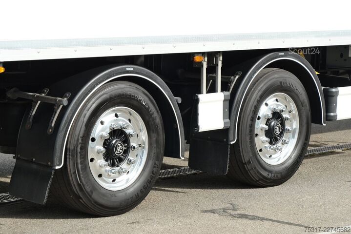Фургон-полуприцеп KÄSSBOHRER XJ2 /CITY KOFFER/LBW 2500 kg /TRIDEC /BPW /ALU