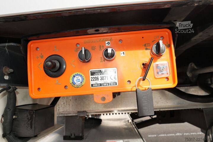 Фургон-полуприцеп KÄSSBOHRER XJ2 /CITY KOFFER/LBW 2500 kg /TRIDEC /BPW /ALU