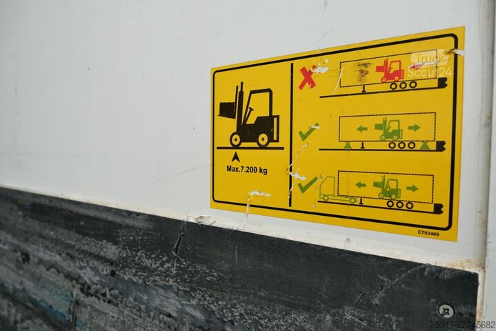 Фургон-полуприцеп KÄSSBOHRER XJ2 /CITY KOFFER/LBW 2500 kg /TRIDEC /BPW /ALU