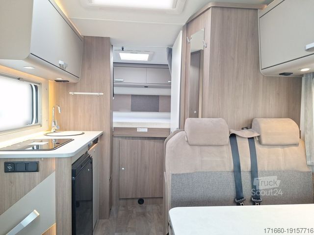 Alkovinis kemperis CARADO pro A 132