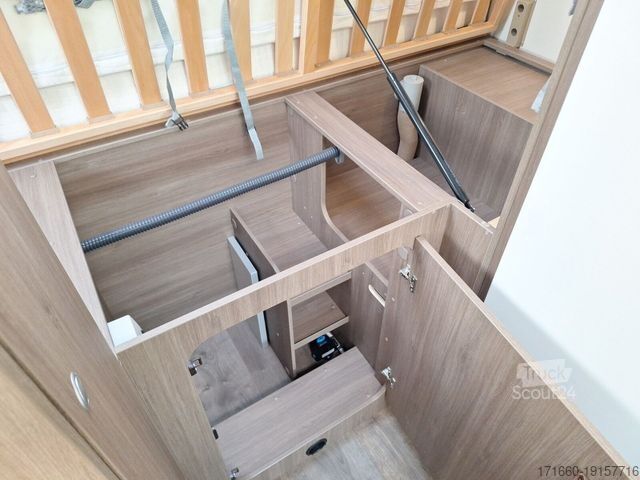 Alkovinis kemperis CARADO pro A 132