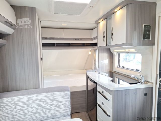 Caravan HOBBY OnTour 390 SF