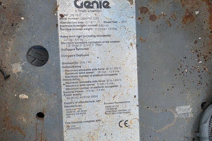 Pont élévateur à ciseaux Genie GS1932 Electric, Working Height 7.8 m, 227kg Capac