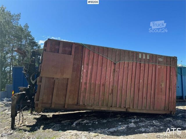 будівельна машина  Container w/ Logilift 7.5 t/m crane.