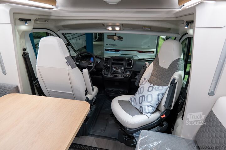 ADRIA MATRIX 670 SL - 60Y ПОЛУИНТЕГРАЛНА НОВА ADRIA MATRIX 670 SL - 60Y