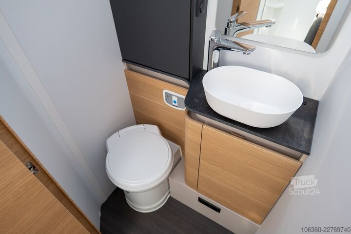 ADRIA MATRIX 670 SL - 60Y ПОЛУИНТЕГРАЛНА НОВА ADRIA MATRIX 670 SL - 60Y