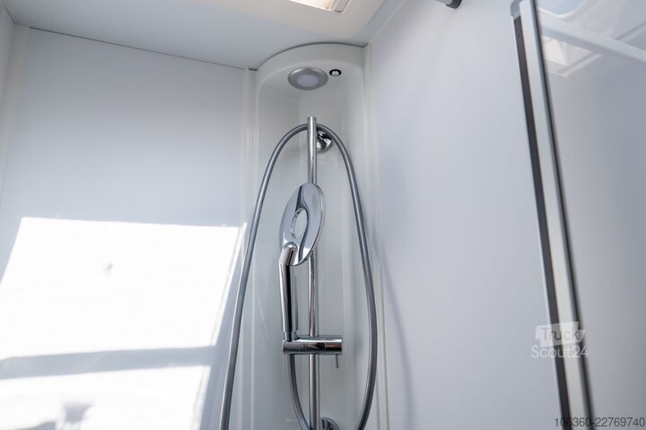 ADRIA MATRIX 670 SL - 60Y ПОЛУИНТЕГРАЛНА НОВА ADRIA MATRIX 670 SL - 60Y