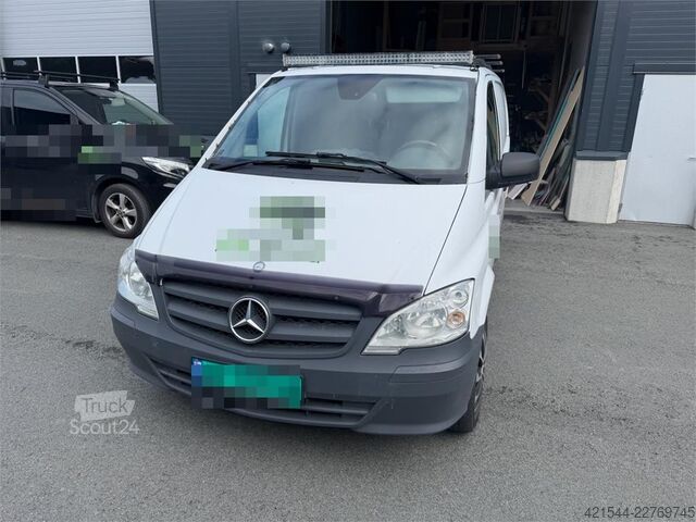 Aukšto stogo universalas Mercedes-Benz Vito