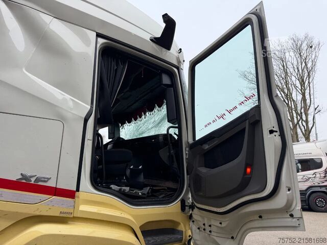 Standard-SZM DAF XF 450 4X2 Standairco Driveable damage!