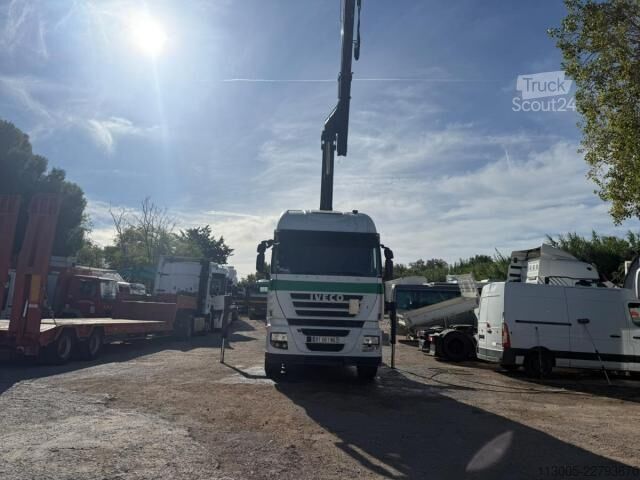 Camión de plataforma Iveco Stralis 450EEV