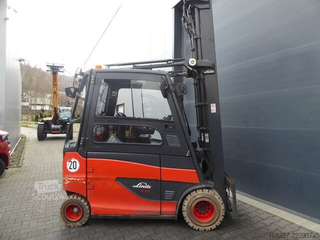 Priekšējās iekrāvēja autoiekrāvējs Linde E35HL-01