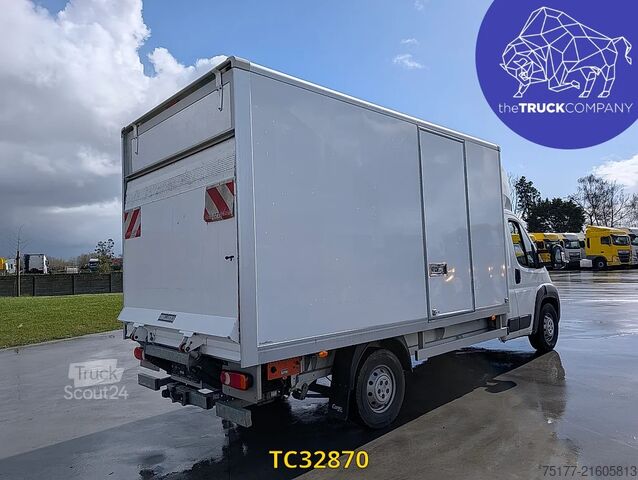 Suitcase Citroen JUMPER 2.0 HDI KOFFER MET LAADBRUG