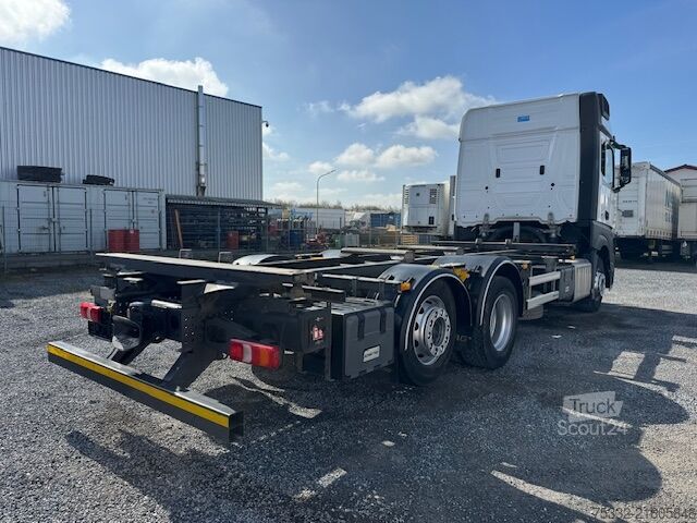 Camion porte-caisses amovibles Mercedes-Benz Actros 2540 BDF exBW Fahrsch BIG KM 96