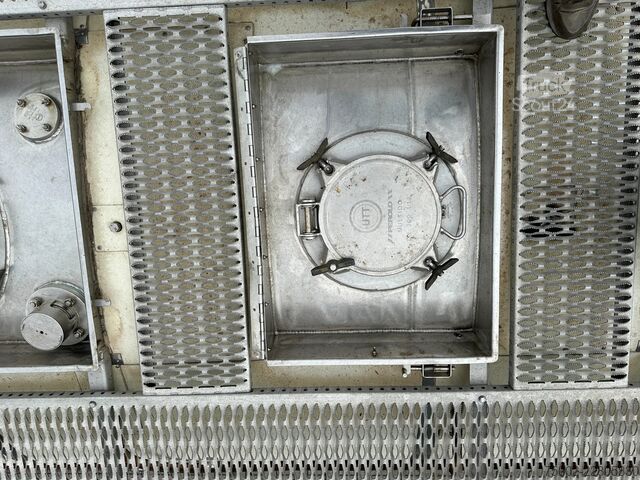 Conteneur-citerne Van Hool 34.600L / 1-comp. + baffles / 20FT swapbody / U...