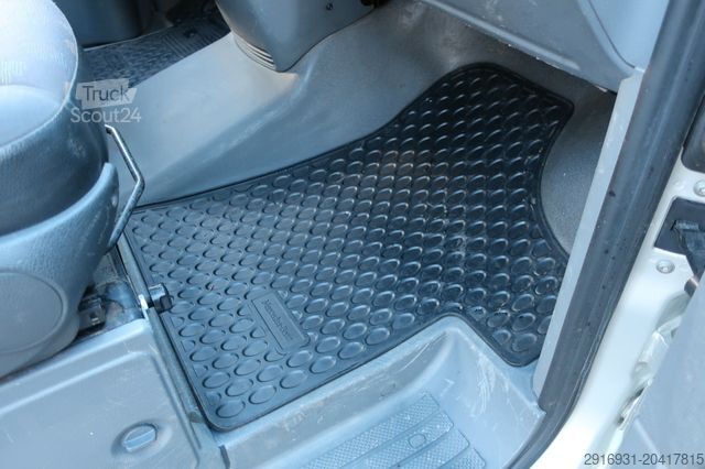 Bestelwagen MERCEDES-BENZ Vito111 CDI lang/ Werkstatt / SHZ / Klima FN:247