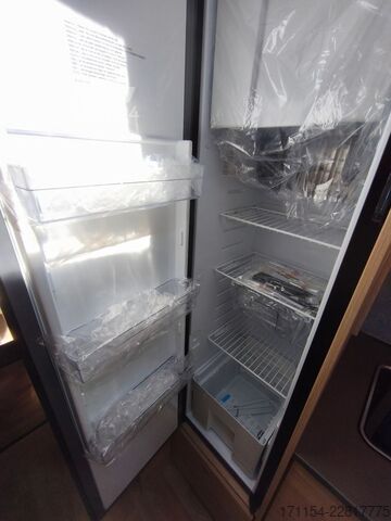 Teilintegriertes Wohnmobil DETHLEFFS Just Go! T 6815 EB Hubbett,Automatik,5 Personen
