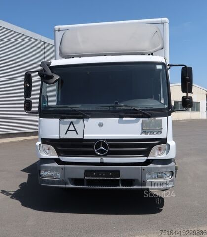 Nákladné vozidlo so skriňovou karosériou Mercedes-Benz 1222 L