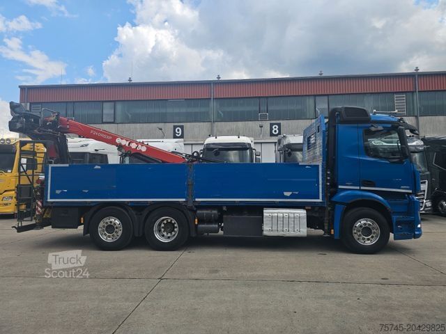Tovornjak s ploščadjo MERCEDES-BENZ Antos 2551 * FASSI KRAN 20M * ACC * LENKACHSE *