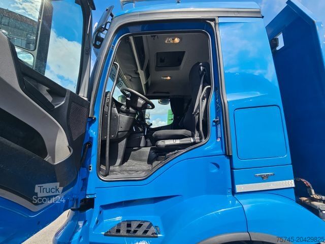 Tovornjak s ploščadjo MERCEDES-BENZ Antos 2551 * FASSI KRAN 20M * ACC * LENKACHSE *