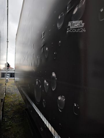 Semi-remorque bâchée KÖGEL S24 SafeServer RSAB Quickslide Liftachs Paletten