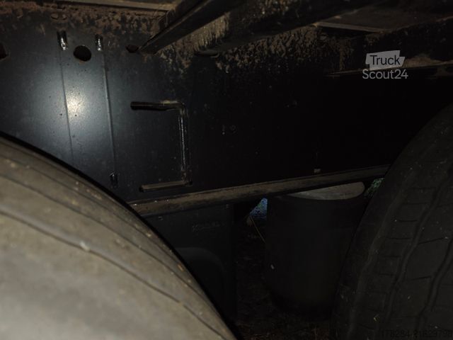 Semi-remorque bâchée KÖGEL S24 SafeServer RSAB Quickslide Liftachs Paletten