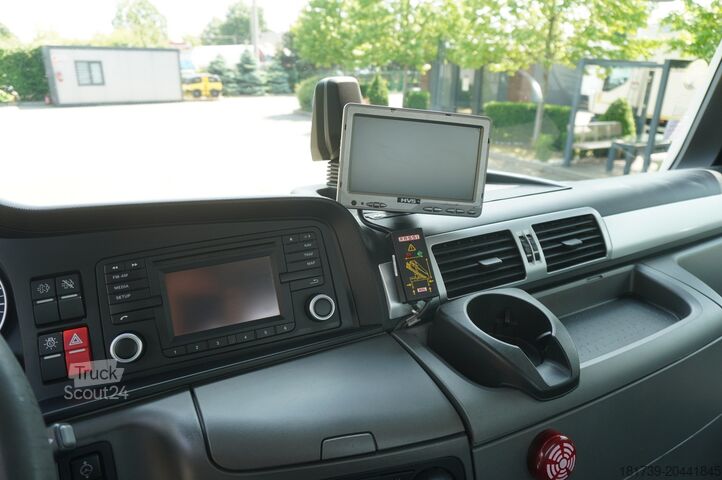 Plošina so žeriavom MAN TGS 26.360 Flatbed / Fassi F175 7.7 T /